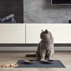 District 70 Serve Placemat 18 District 70 Serve Placemat -ROYAL CANIN Store district 70 serve placemat 209750 0500 none